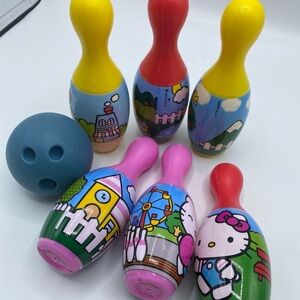 Hello Kitty Bowling Set 6 Pins 1 Bowling Ball Indoor & Outdoor